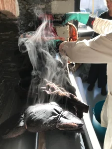 Lire la suite à propos de l’article Feutre et teinture végétale